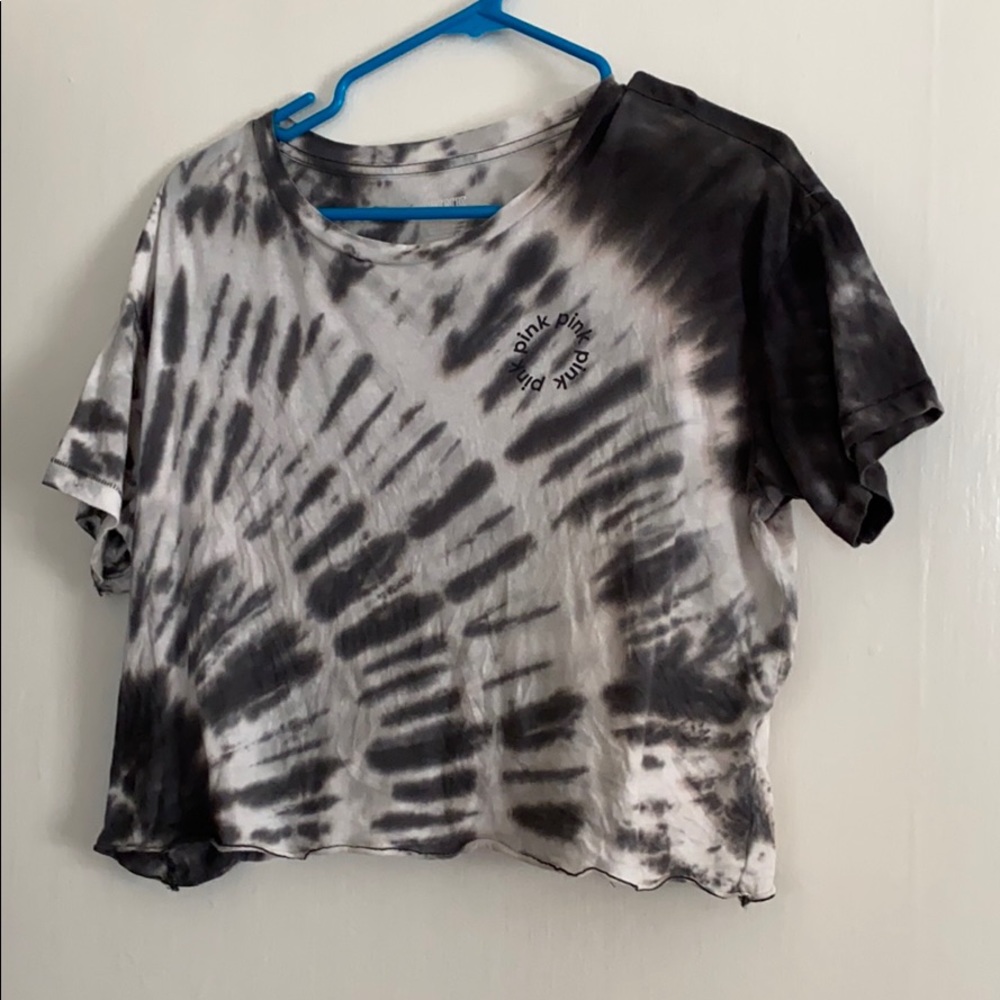 Pink short sleeve raw hem girlfriend tee